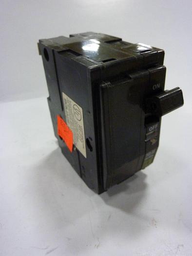 Used SQUARE D 20 Amp Circuit Breaker QO220 #27625