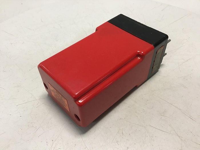 Used RED LION CONTROLS Pulse Rate Converter Relay PRA1-1021 #72970