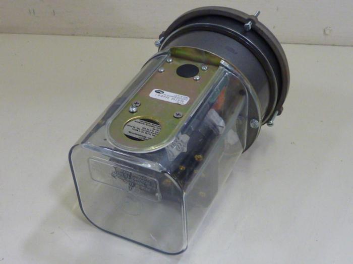 Used DWYER Gauge Transmitter N41M #53747