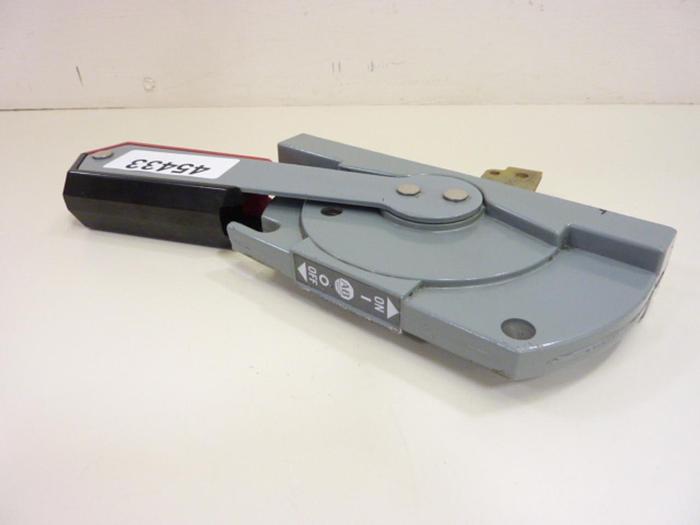Used ALLEN BRADLEY Disconnect Handle AB-HANDLE #45433