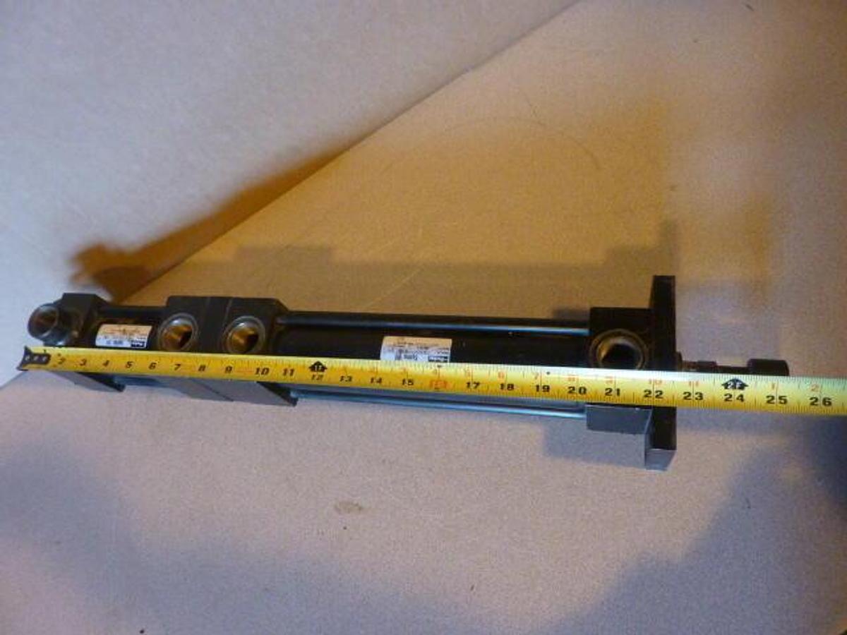 Used PARKER 02.00 CKJ2HLTVS19AIX 9.000