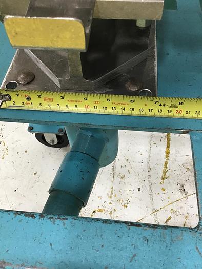 Used UNA-DYN Auto Mini Desiccant Dryer w/Hoppers UDC-55 HOP Used #142101