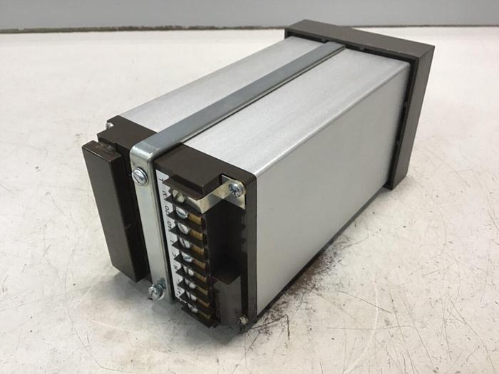 Used WEST INSTRUMENTS Temp Control 1412-0-1001 USED