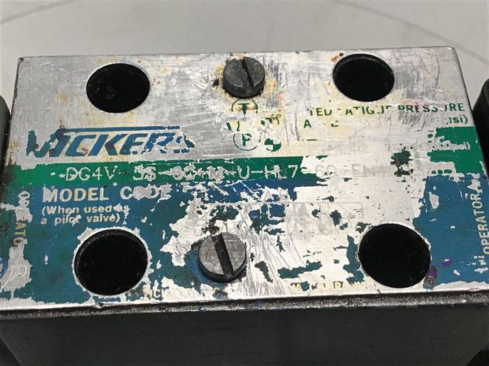 Used VICKERS Directional Control Valve DG5V8S31CE7MUHLB1310EN502 Used
