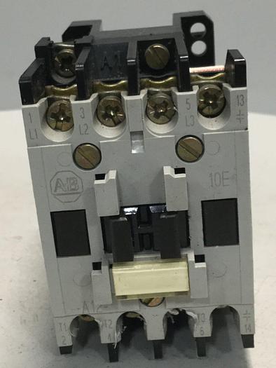 Used ALLEN BRADLEY Contactor 100-A12ND3 SER B #103992