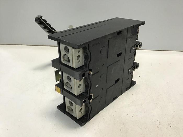 Used GENERAL ELECTRIC / GE 400 Amp Circuit Breaker TJJ436400 #135394