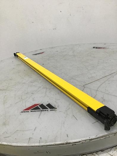 Used KEYENCE CORP Light Curtain GL-R56H-R Used