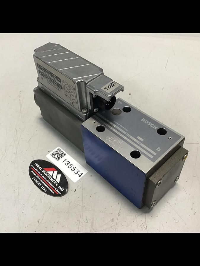 Used BOSCH 4WRPE  10 EA80SJ-2X/G24K0/A1M-798 SERVO VALVE USED #135534