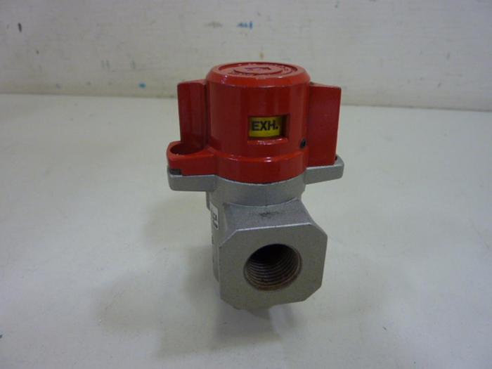 Used SMC Valve VHS30-03 #59645