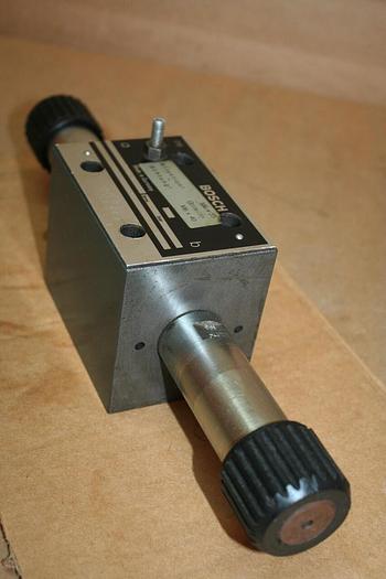 Used BOSCH Valve 0 810 001 776 #19129