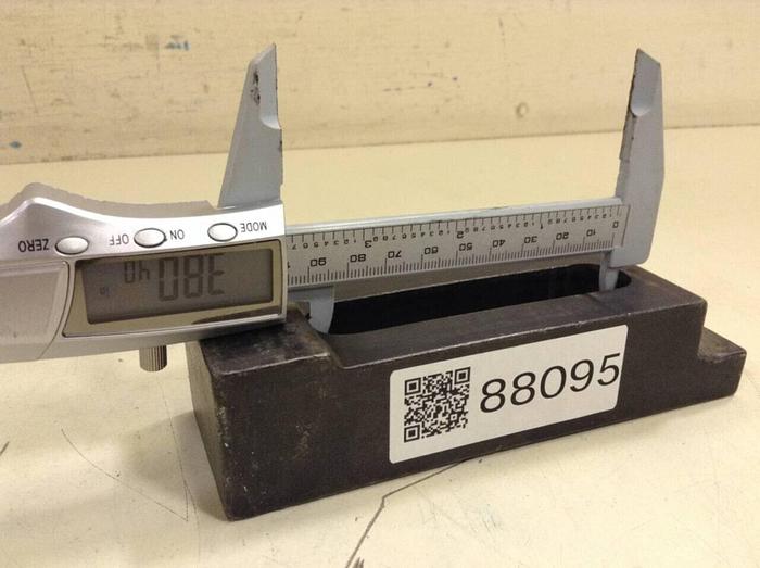 Used GENERIC Closed Toe Mold Clamp CLAMP095 #88095