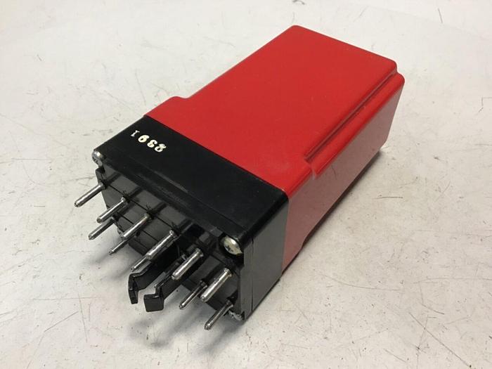Used RED LION CONTROLS Pulse Rate Converter Relay PRA1-1021 #129309