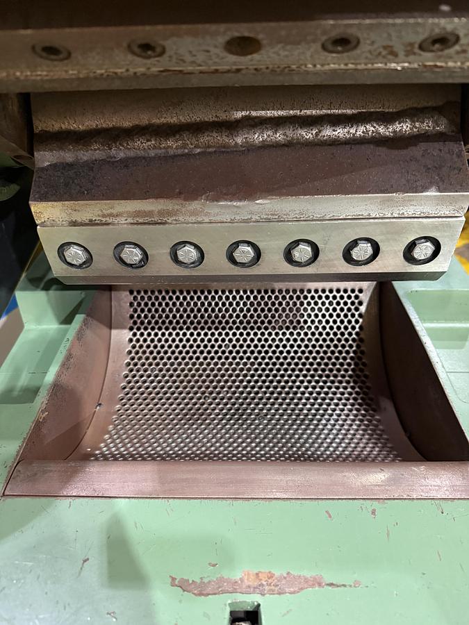 Used NELMOR GRINDER GRANULATOR G1012P1