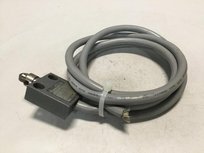 Used HONEYWELL Limit Switch 914CE2-9 #104391