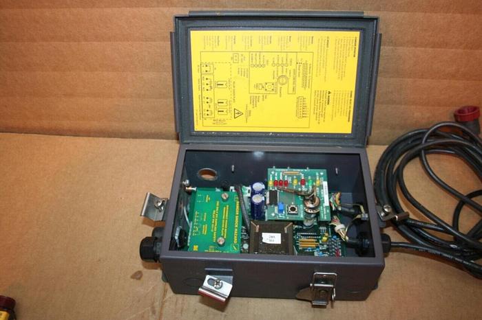 Used STI Light Curtain Control MS4332A-1 Used