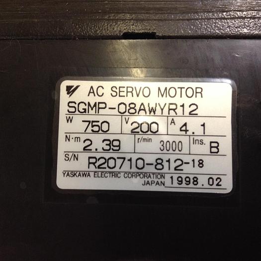 Used YASKAWA ELECTRIC AC Servo Motor SGMP-08AWYR12 #73561