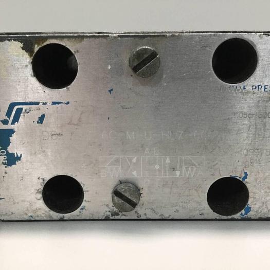 Used VICKERS Directional Valve DG4V-3-6C-M-U-HL7-60 Used