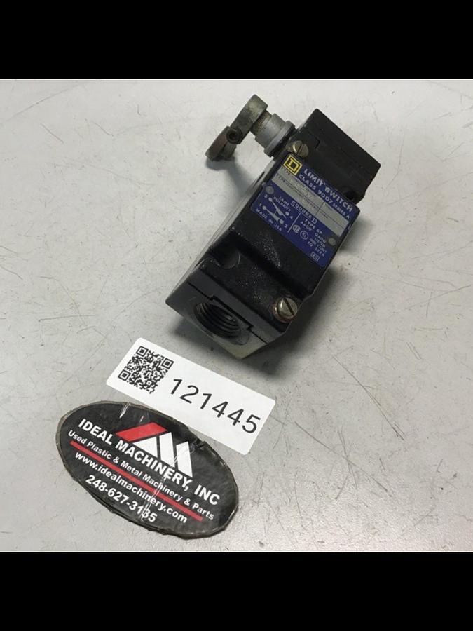 Used SQUARE D Limit Switch 9007-AEQ2699 Used