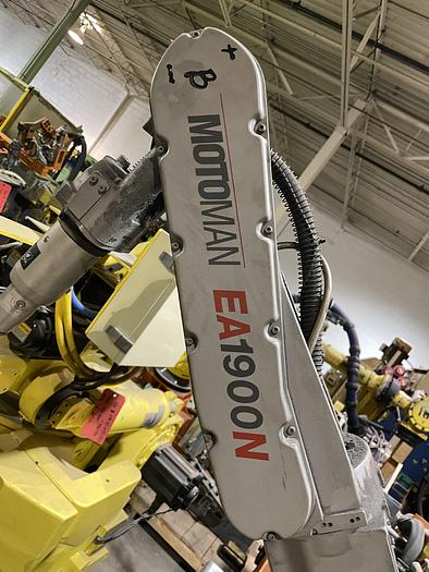 Used YASKAWA MOTOMAN MOTOMAN ARC WORLD 6000 MIG WELDING CELL WITH EA1900N ROBOT #104846