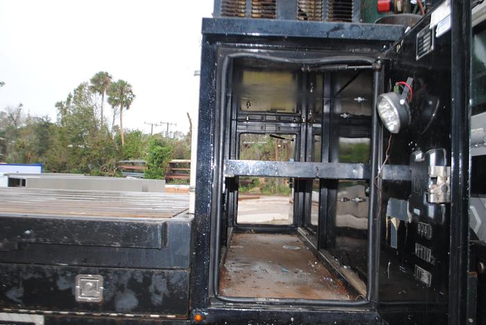 Used Altec LS63 on 2015 International 4300 SBA 4x2 Reg Cab Flatbed Truck - M37501