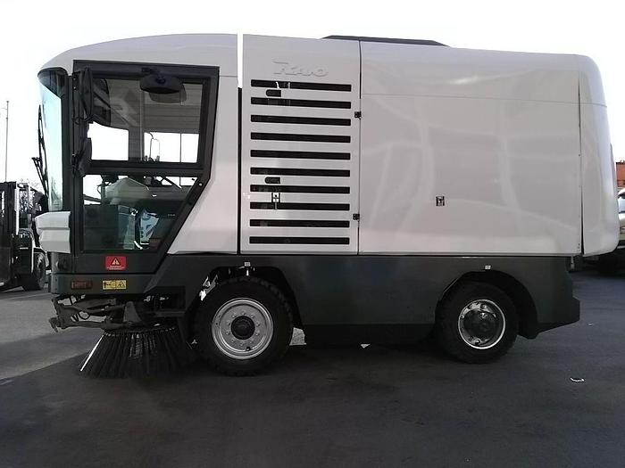 Gebruikt 2009 RAVO 530 STH