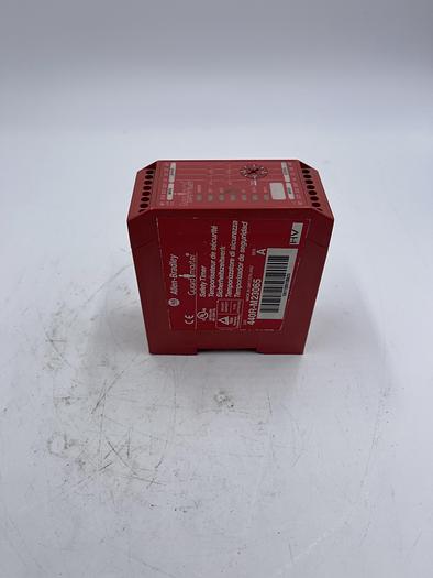 Used Allen-Bradley 440R-M23065 Ser A