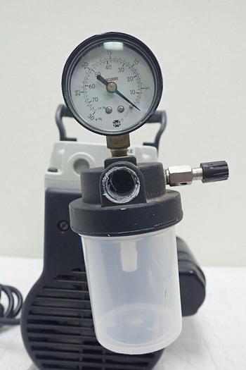 Used Welch 2581B-50 Piston Vacuum Pump, 115V 60Hz 4.0A 155752109805