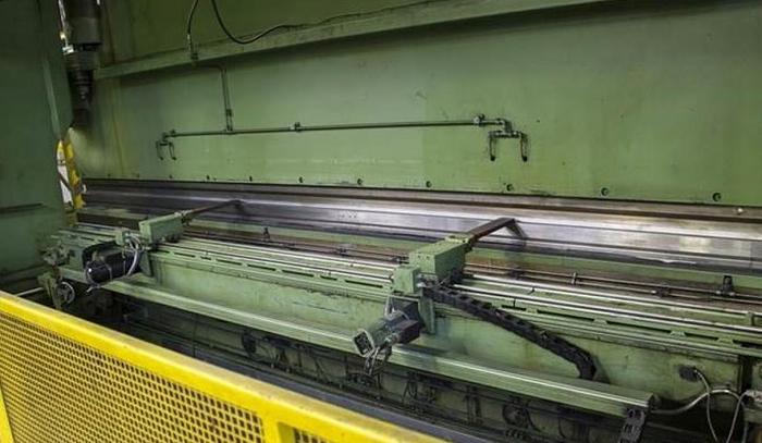 Gebraucht PLOOIBANK MENGELE CNC 500 TON