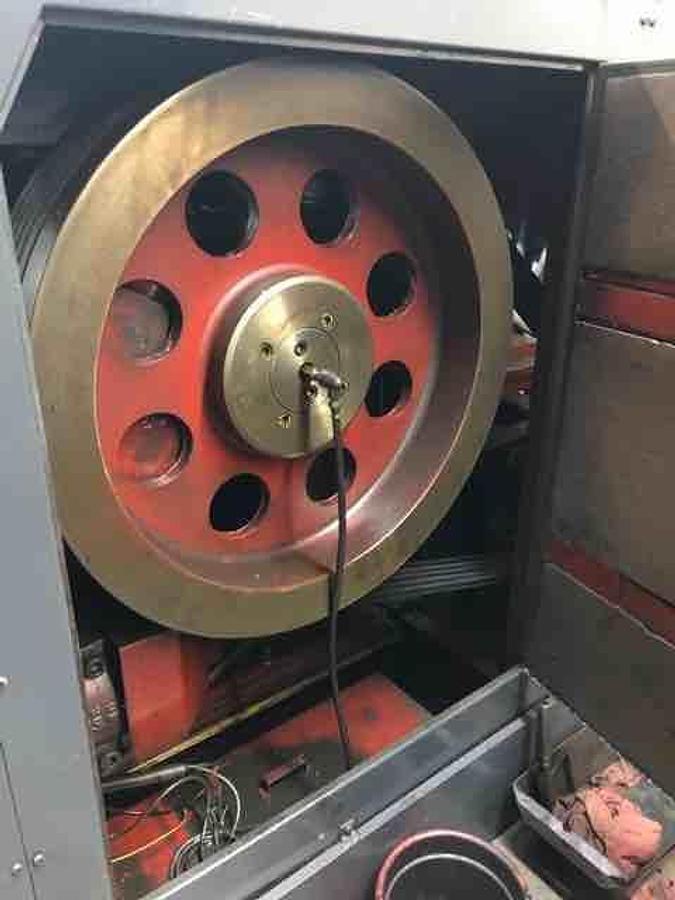 Gebraucht ASAHI OKUMA AOT-10B – 2 Matrizen / 2-Schlag Mehrstufenpresse (Cold Header)