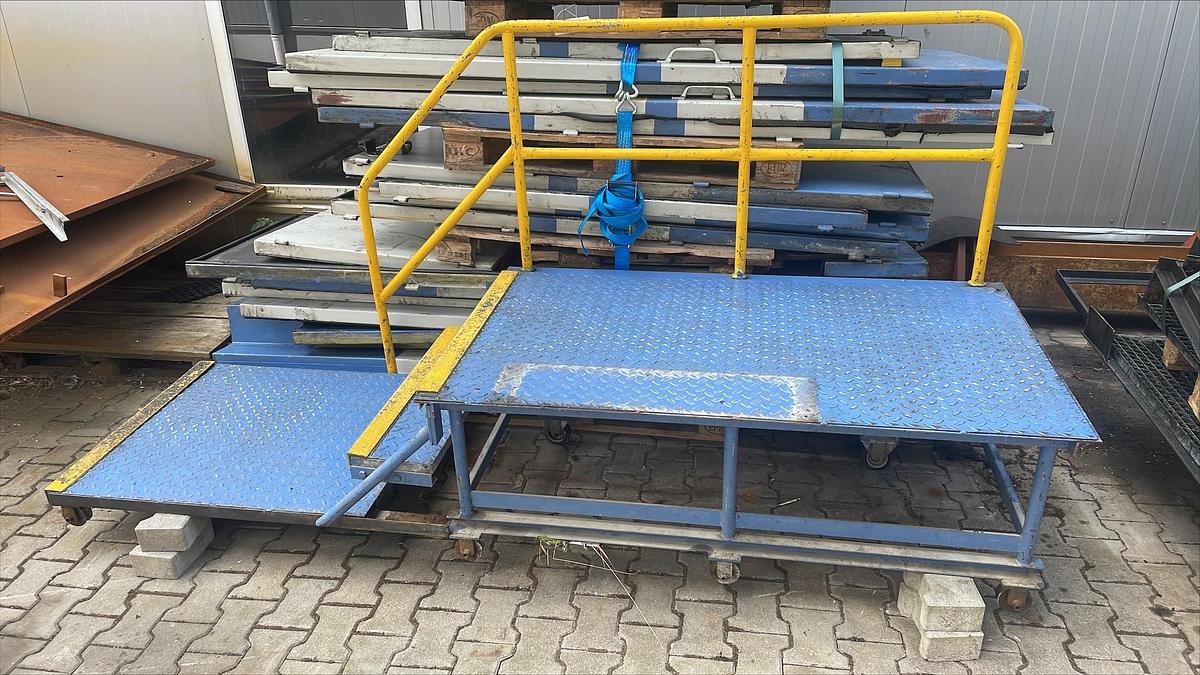 Gebraucht NEDSCHROEF BL4 – 4 Matrizen / 7-Stufen Mehrstufenpresse (Boltmaker)