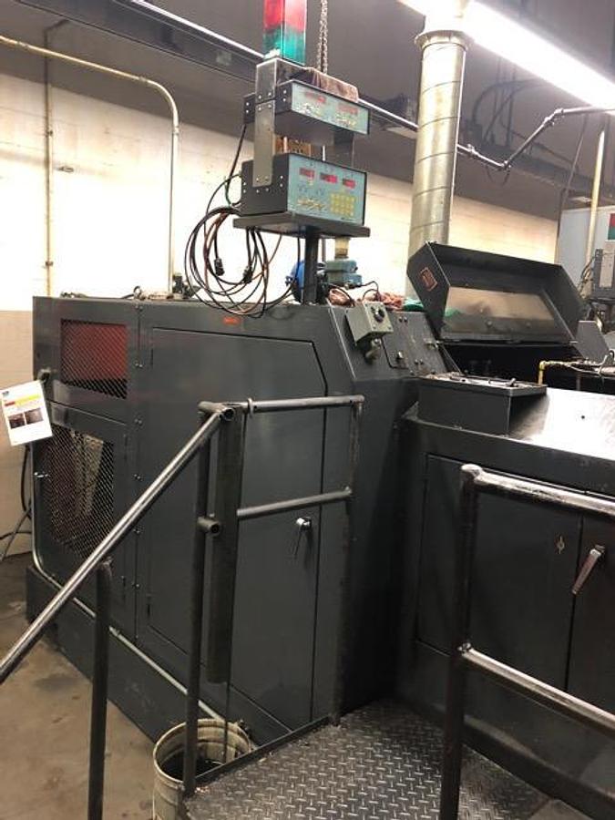 Gebraucht ASAHI OKUMA AOT-10B – 2 Matrizen / 2-Schlag Mehrstufenpresse (Cold Header)