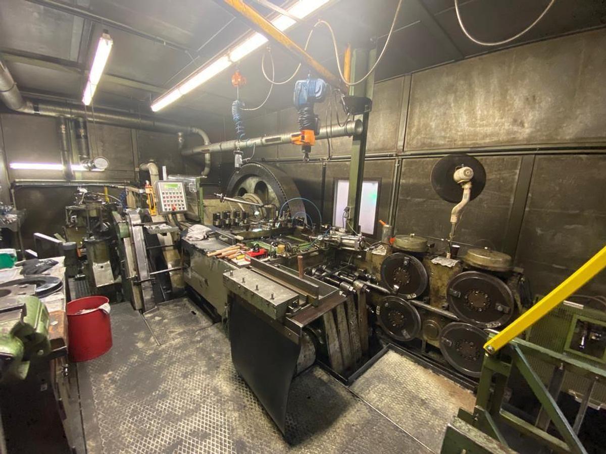 Gebraucht NEDSCHROEF HPT 6 – 4 Matrizen / 7-Stufen Mehrstufenpresse (Boltmaker)