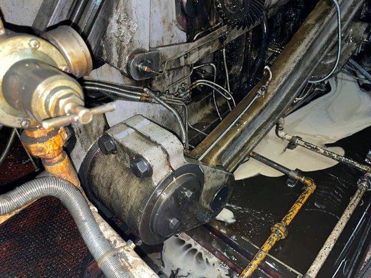 Gebraucht ASAHI OKUMA BF-1310-3 – 3 Matrizen / 3-Stufen Mehrstufenpresse (Progressive Header)