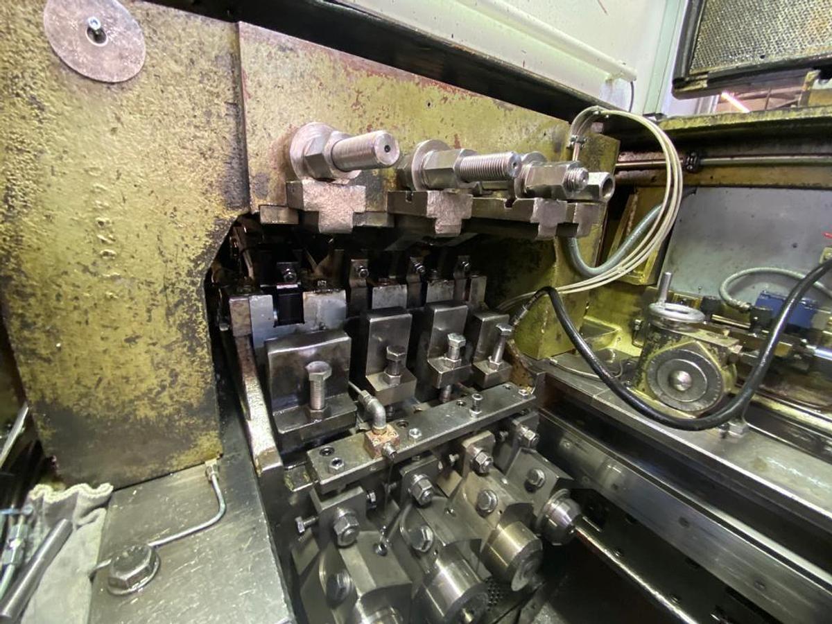 Gebraucht NEDSCHROEF BL4 – 4 Matrizen / 7-Stufen Mehrstufenpresse (Boltmaker)