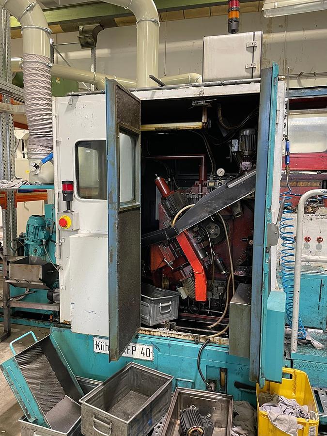 Gebraucht SACMA SP17 – 4 Matrizen / 7-Stufen Mehrstufenpresse (Boltmaker)