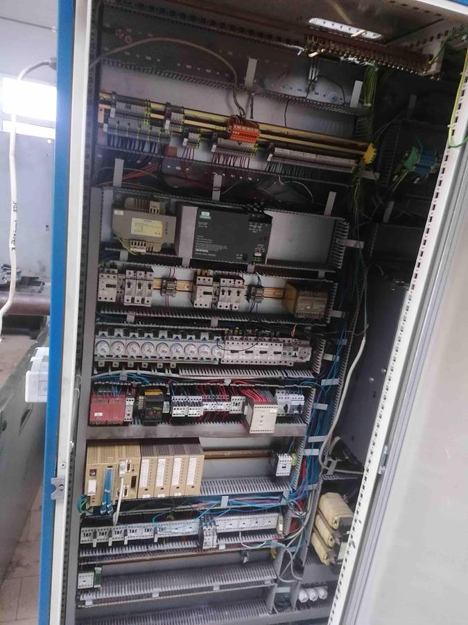 Gebraucht HILGELAND CF2 – 2 Matrizen / 3-Schlag Mehrstufenpresse (Cold Header)