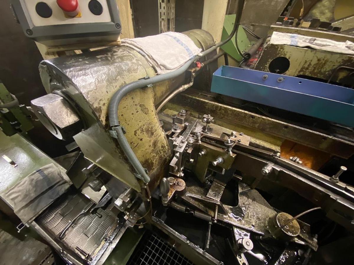 Gebraucht NEDSCHROEF HPT 6 – 4 Matrizen / 7-Stufen Mehrstufenpresse (Boltmaker)