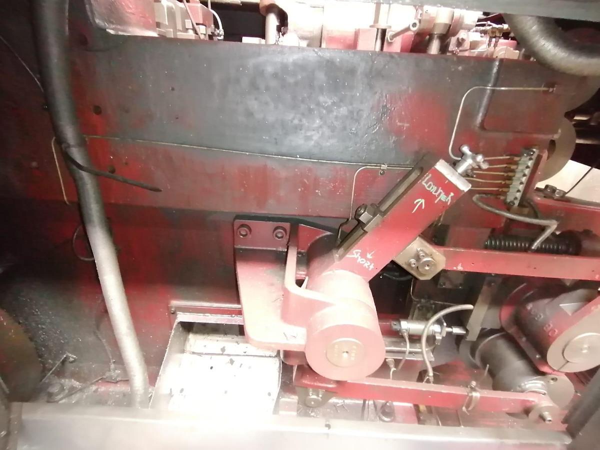 Gebraucht ASAHI OKUMA AOT-10B – 2 Matrizen / 2-Schlag Mehrstufenpresse (Cold Header)