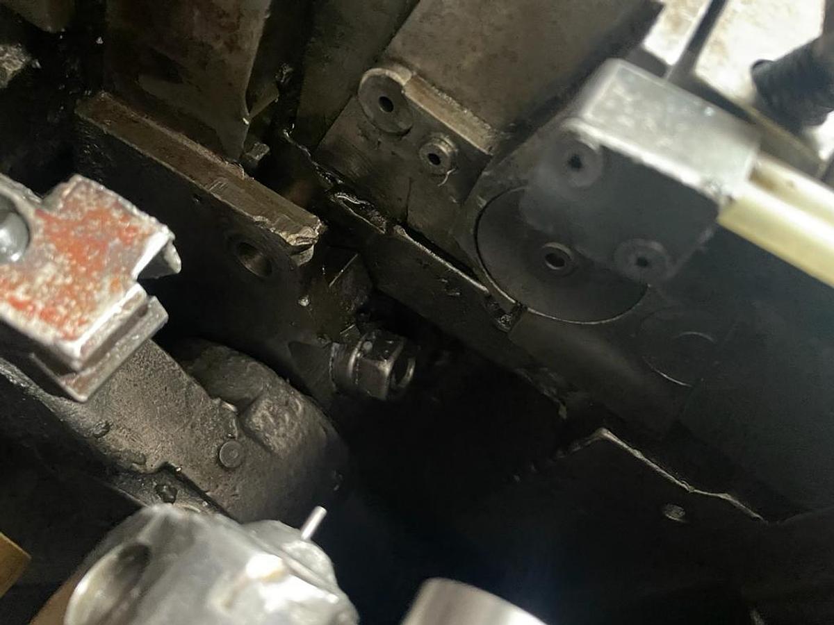 Gebraucht 1985 NATIONAL 51 Rivet Header