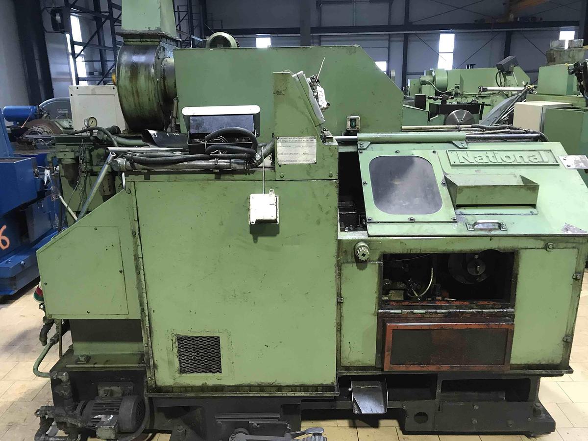 Gebraucht 1982 NATIONAL M5             Rivet Header