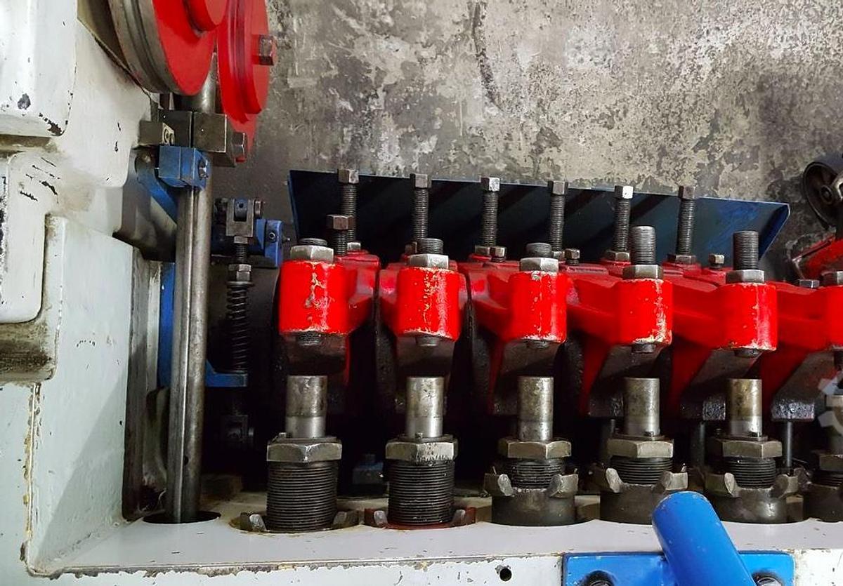 Gebraucht NATIONAL 750 – 6 Matrizen / 7-Stufen Parts Former mit Universaltransfer