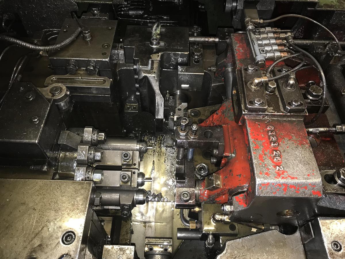 Gebraucht SALVI 246 – 2 Matrizen / 4-Stufen Mehrstufenpresse (Cold Header)