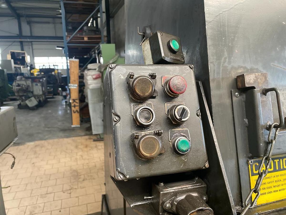 Gebraucht 1985 NATIONAL 51 Rivet Header