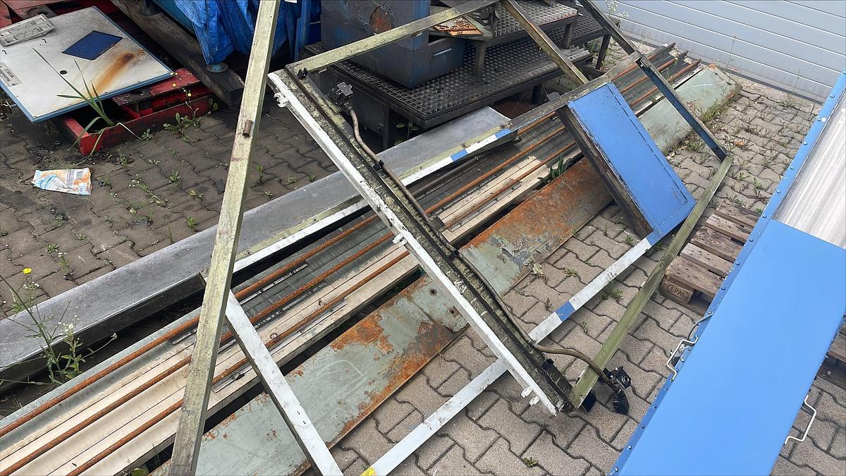 Gebraucht NEDSCHROEF BL4 – 4 Matrizen / 7-Stufen Mehrstufenpresse (Boltmaker)