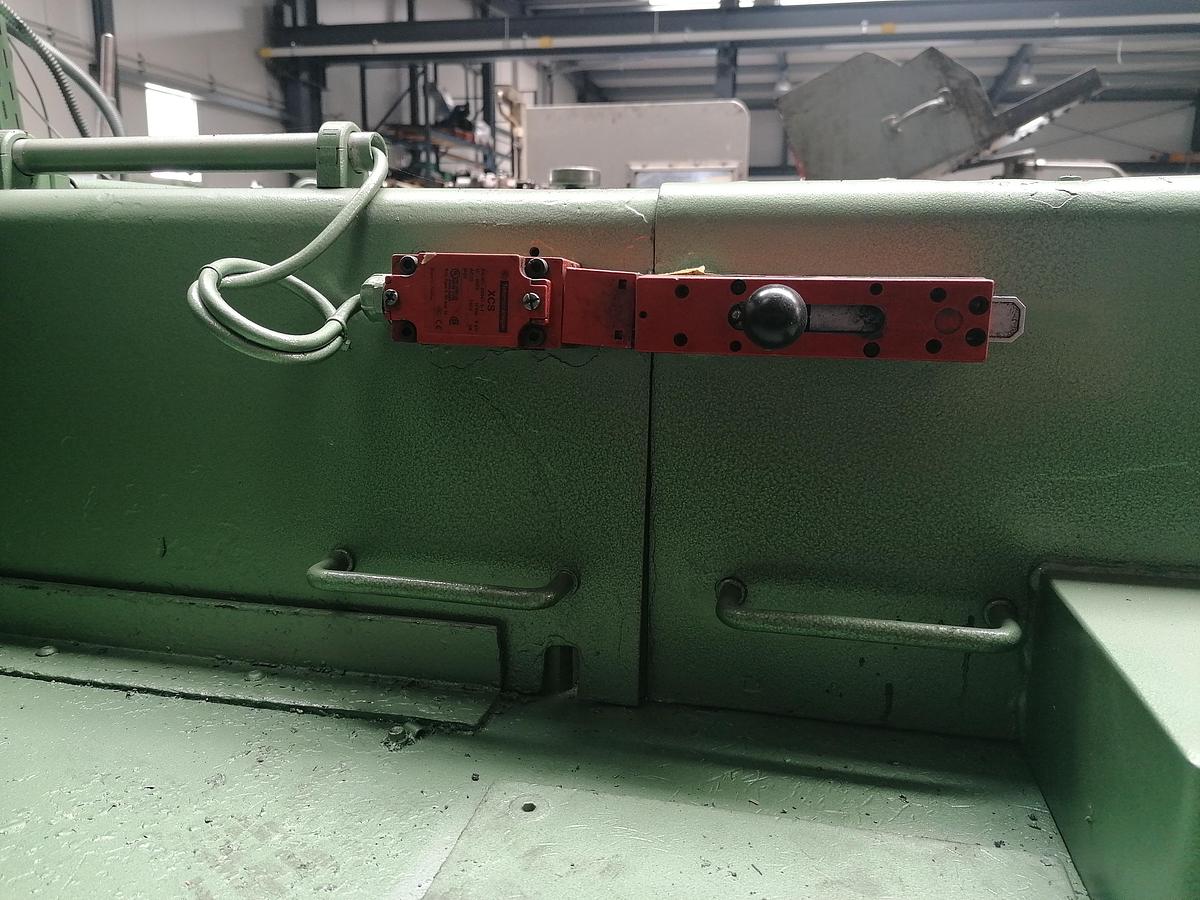 Gebraucht ASAHI OKUMA ORH-120 – 2 Matrizen / 3-Schlag Transfer-Mehrstufenpresse