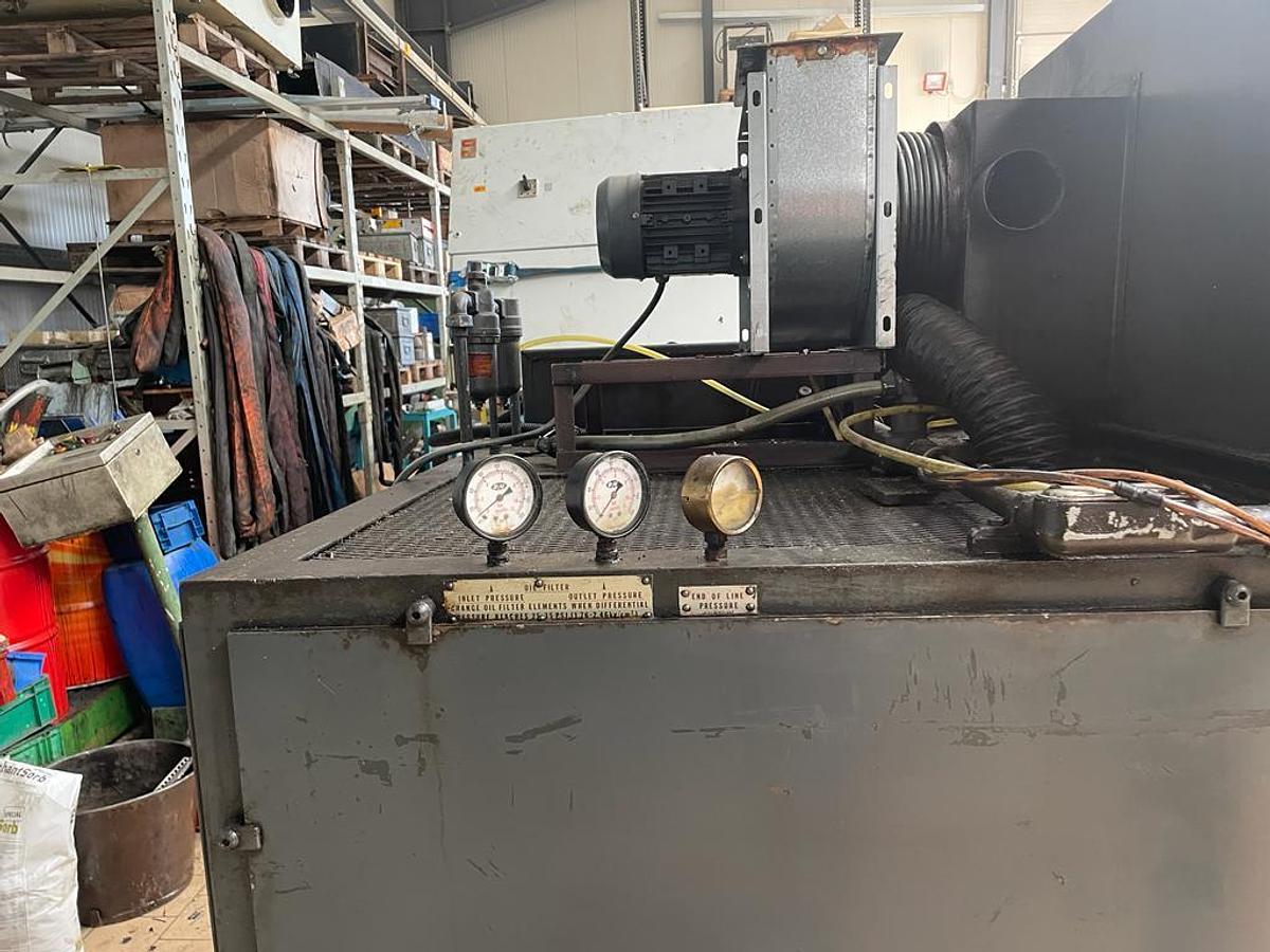 Gebraucht 1985 NATIONAL 51 Rivet Header