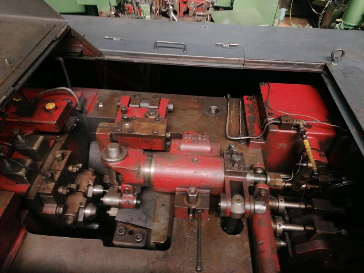 Gebraucht ASAHI OKUMA AOT-10B – 2 Matrizen / 2-Schlag Mehrstufenpresse (Cold Header)