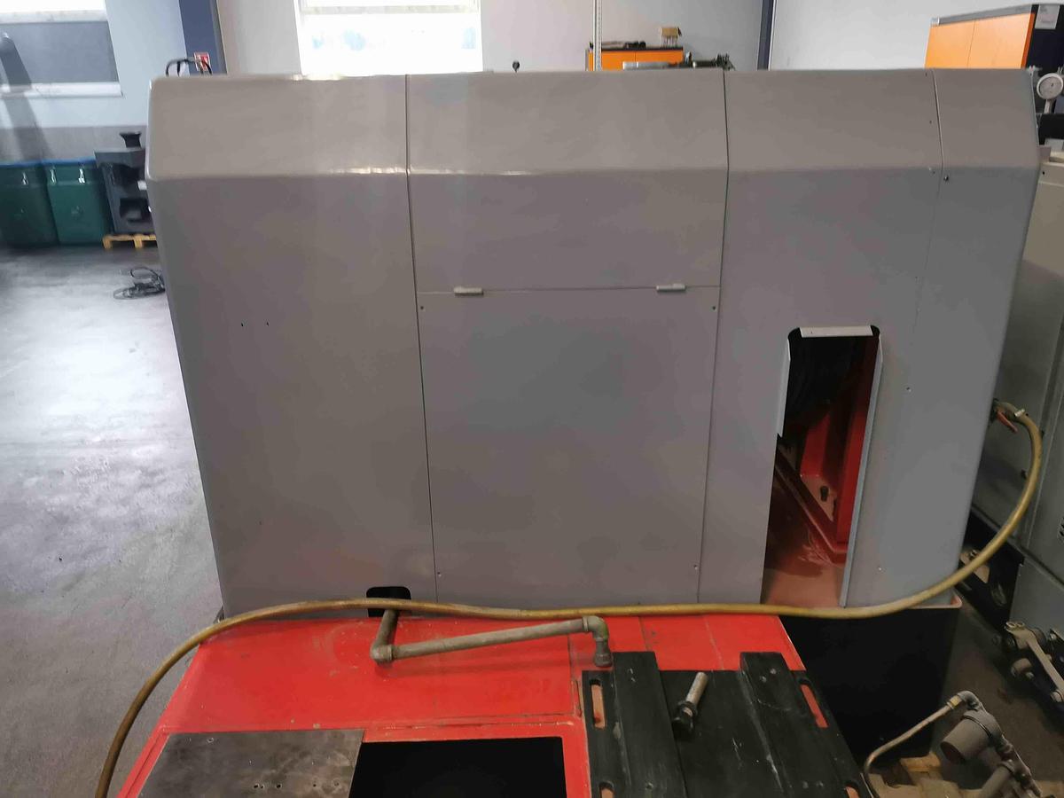 Gebraucht CHUN ZU CBF 63S – 3 Matrizen / 3-Stufen Mehrstufenpresse (Bolt Former)