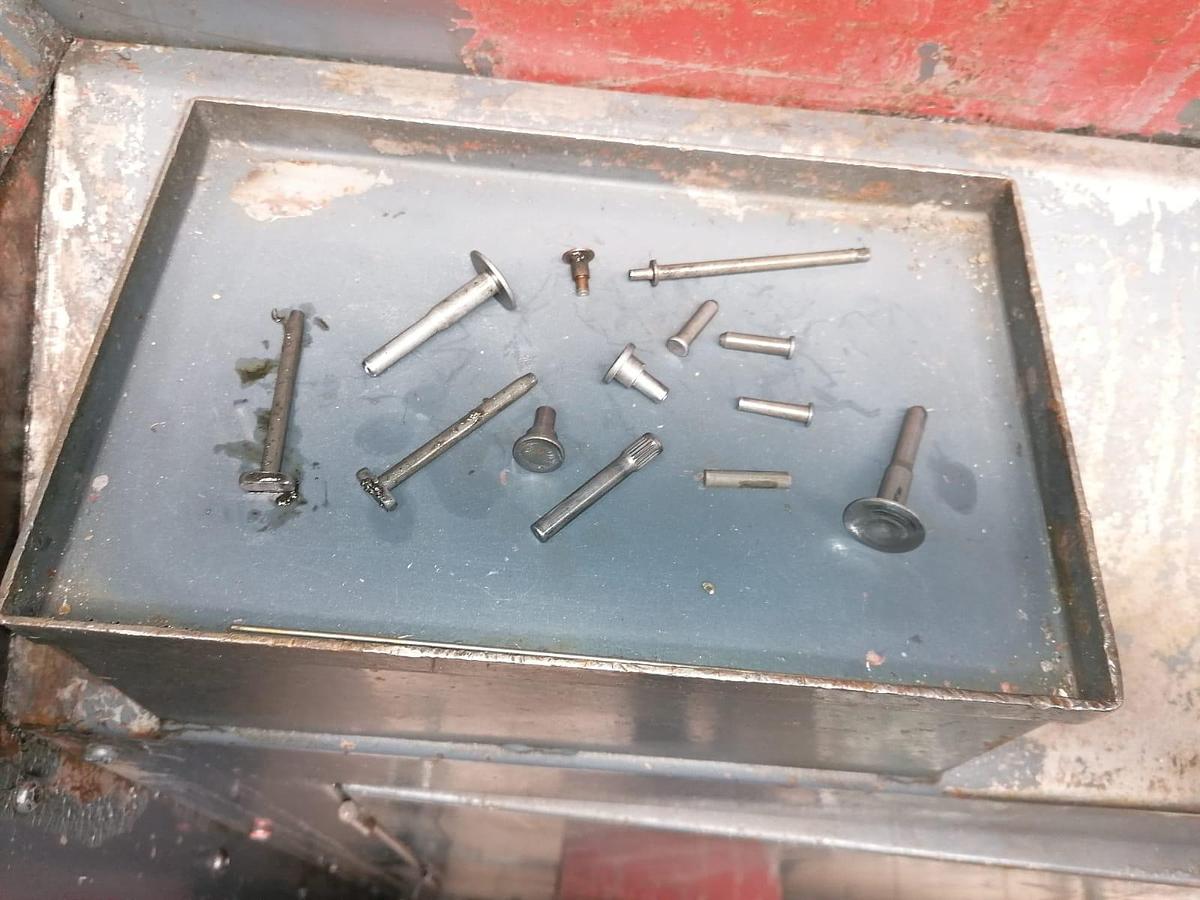 Gebraucht ASAHI OKUMA AOT-10B – 2 Matrizen / 2-Schlag Mehrstufenpresse (Cold Header)