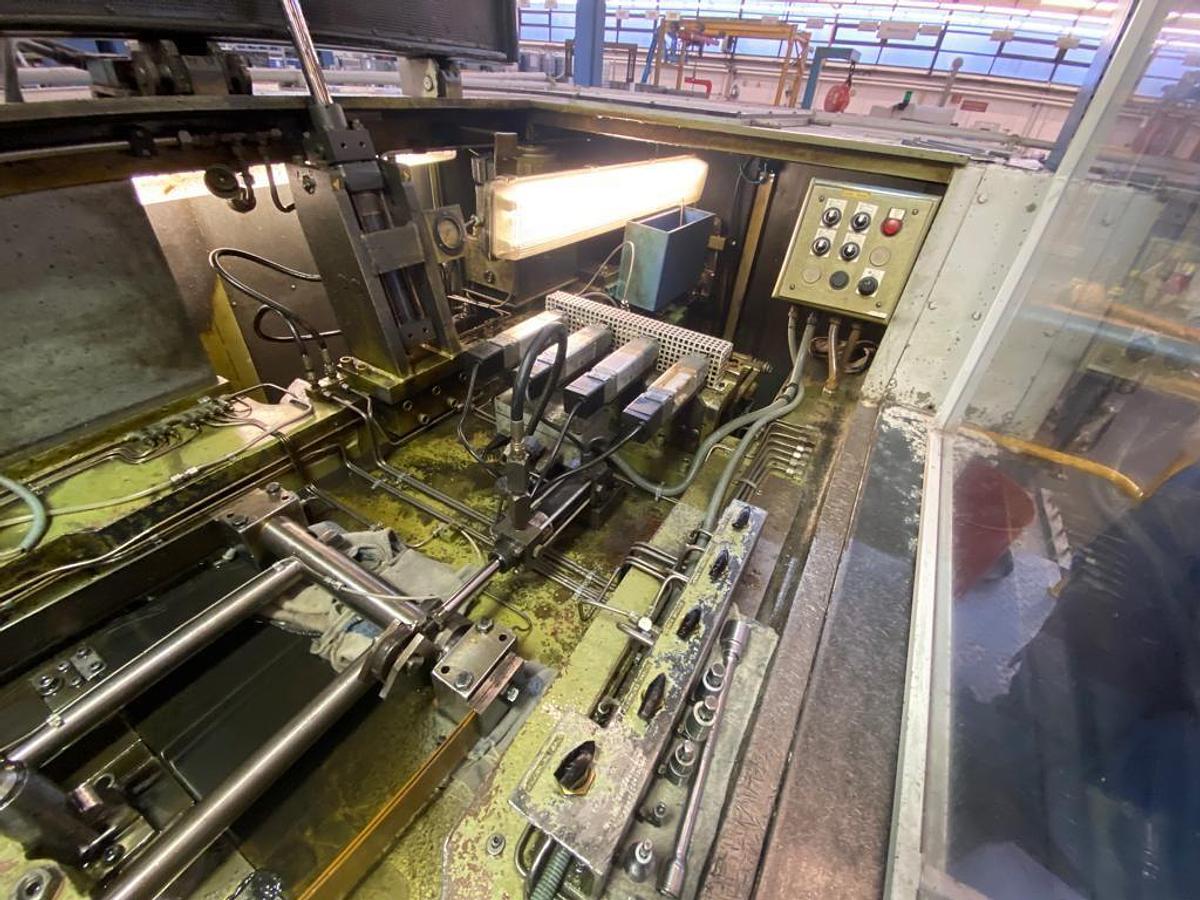 Gebraucht NEDSCHROEF BL4 – 4 Matrizen / 7-Stufen Mehrstufenpresse (Boltmaker)